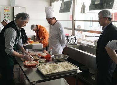 創(chuàng  )新經(jīng)營(yíng)，打造時(shí)尚美食餐廳——北京大區推出日式料理